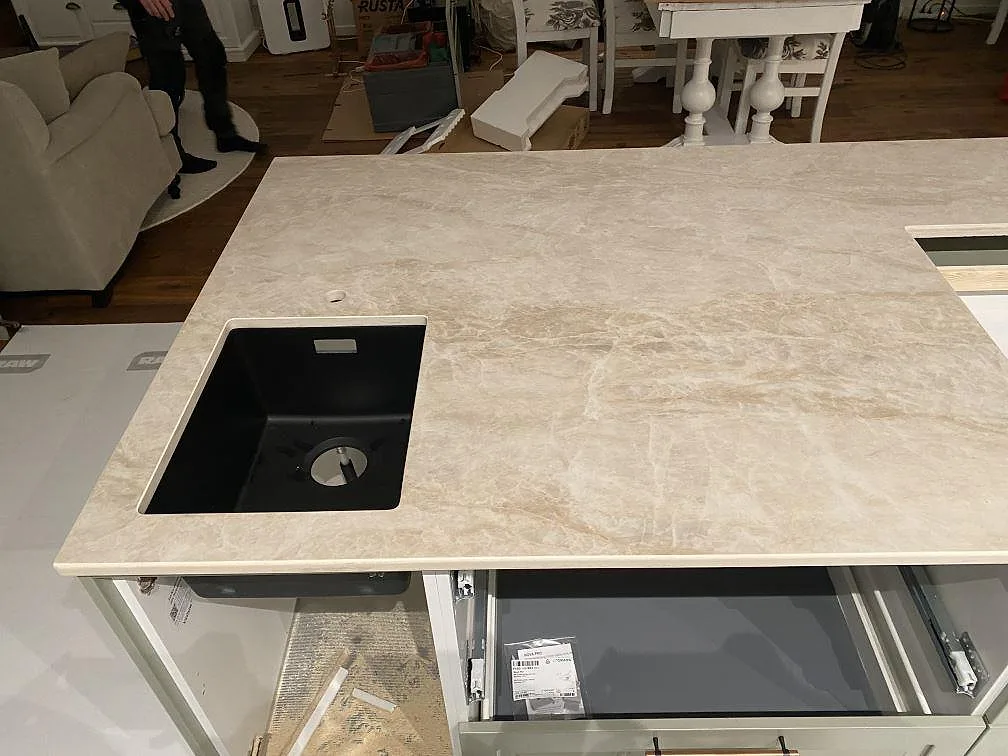 Køkkenbordplade i Dekton Arga, Nybro – billede 7