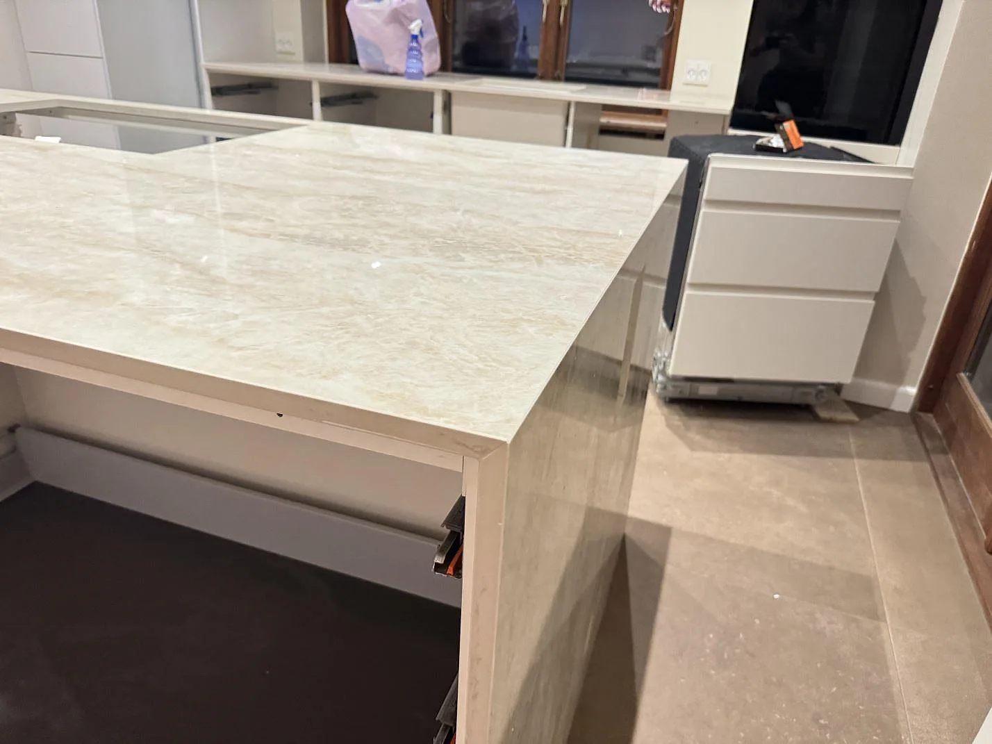 Køkkenbordplade i Dekton Arga, Roskilde – billede 5