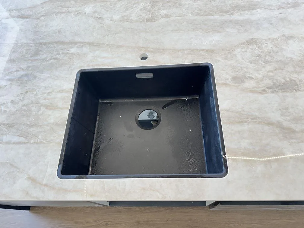 Køkkenbordplade i Dekton Arga, Skødstrup – billede 6
