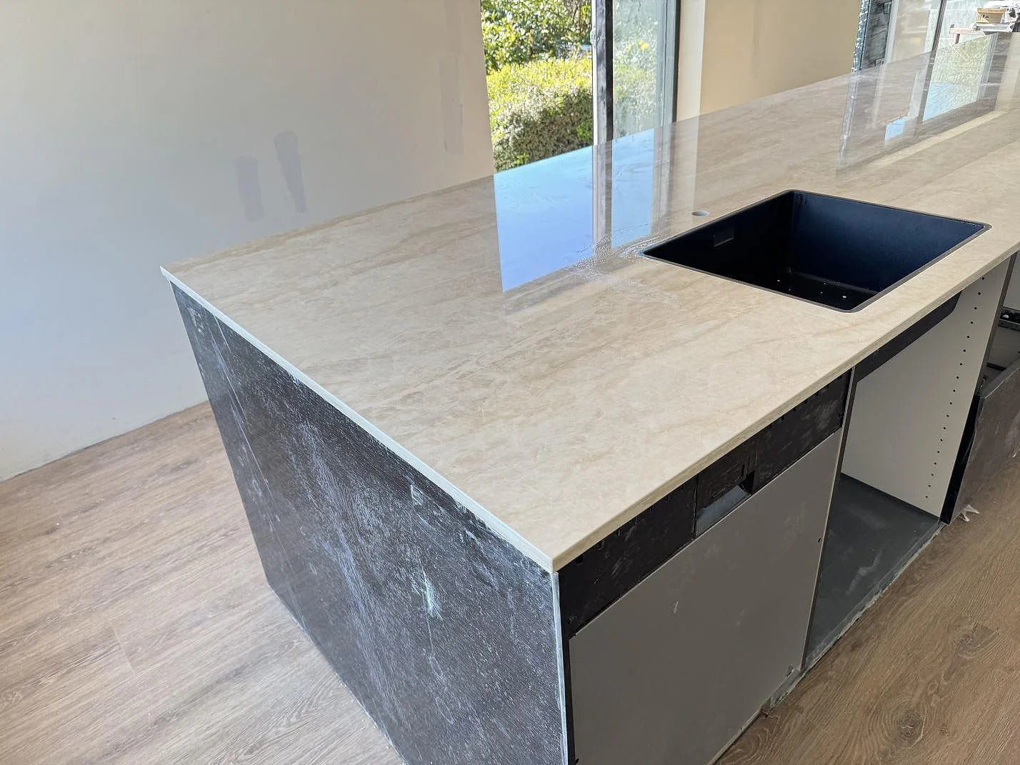 Køkkenbordplade i Dekton Arga, Skødstrup – billede 3