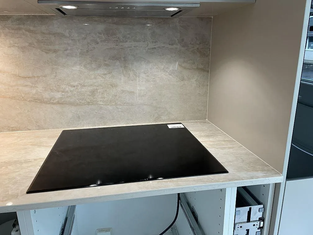 Køkkenbordplade i Dekton Arga, Skövde – billede 7