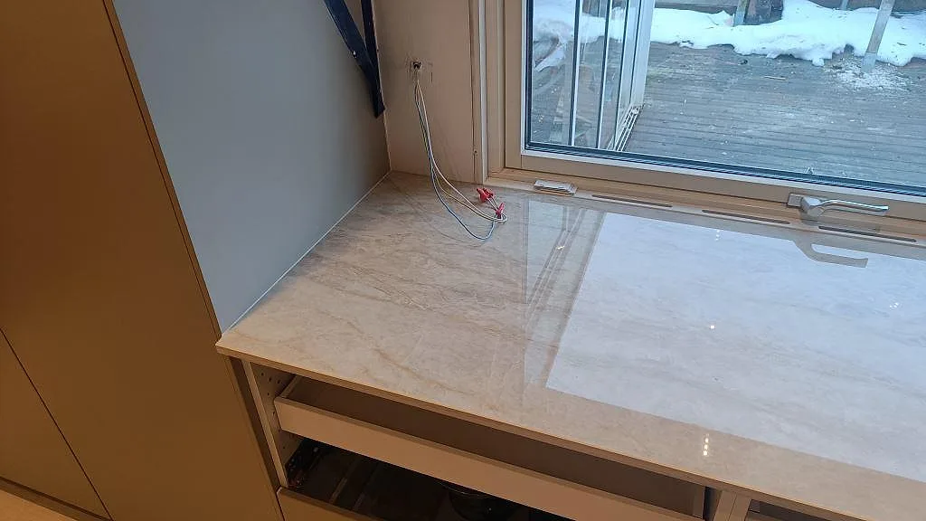 Køkkenbordplade i Dekton Arga, Skövde – billede 7
