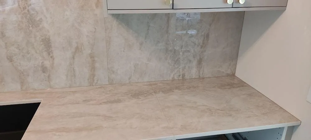 Køkkenbordplade i Dekton Arga, Skövde – billede 3