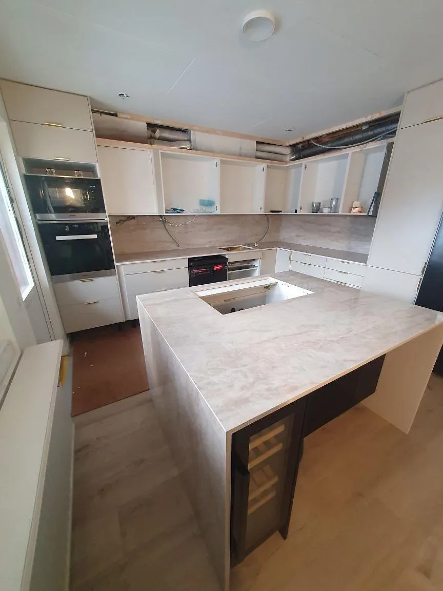 Køkkenbordplade i Dekton Arga, Söderby – billede 6