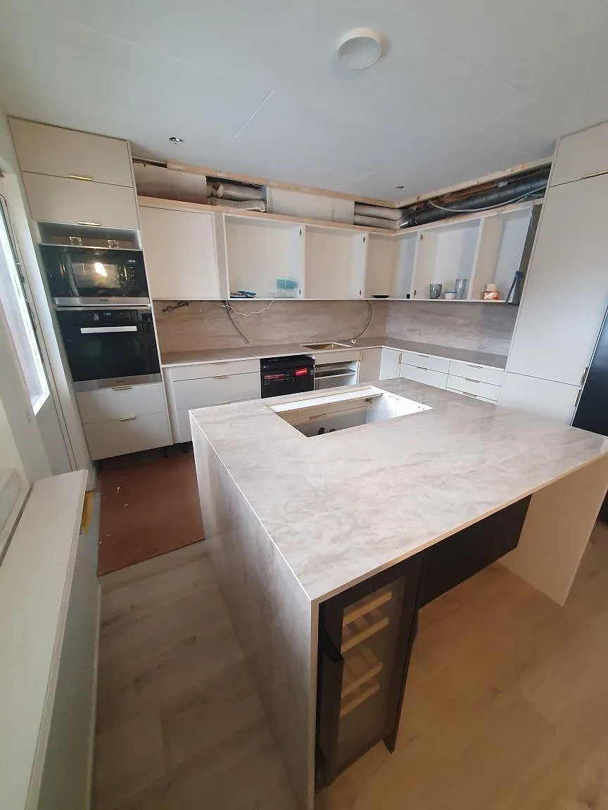 Køkkenbordplade i Dekton Arga, Söderby – billede 7