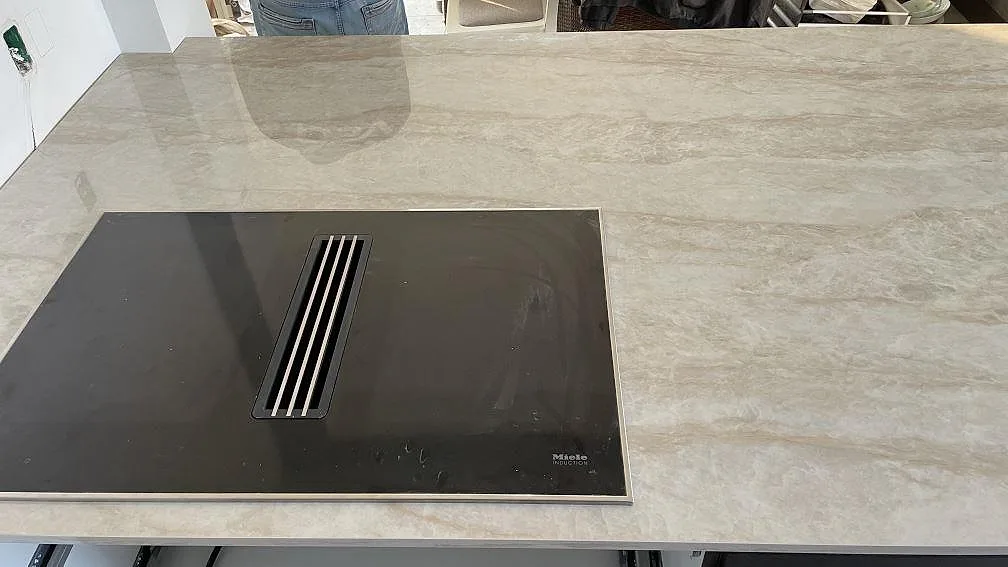 Køkkenbordplade i Dekton Arga, Solrød – billede 4