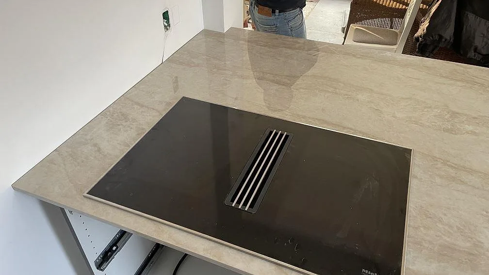 Køkkenbordplade i Dekton Arga, Solrød – billede 5