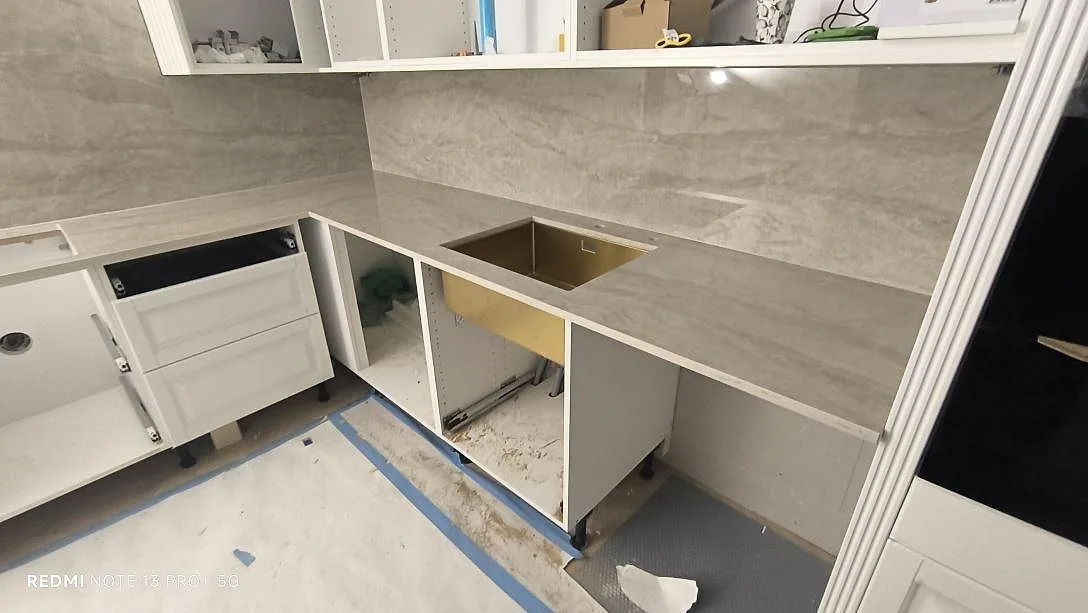 Køkkenbordplade i Dekton Arga, Spånga – billede 2