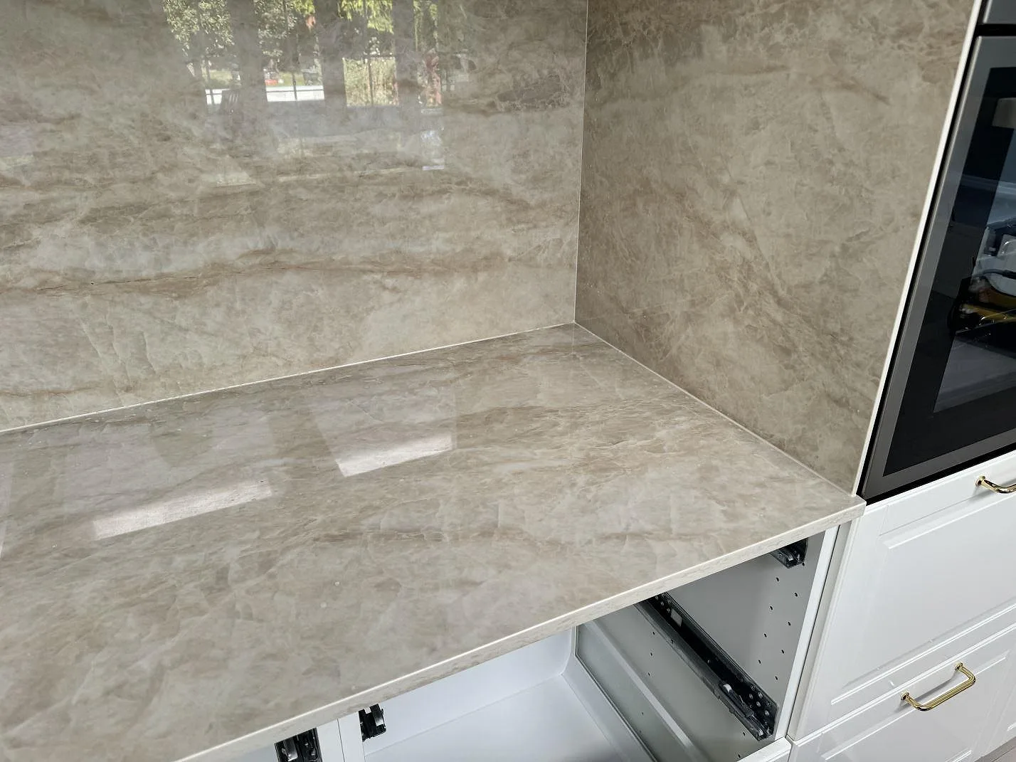 Køkkenbordplade i Dekton Arga, Tygelsjö – billede 4