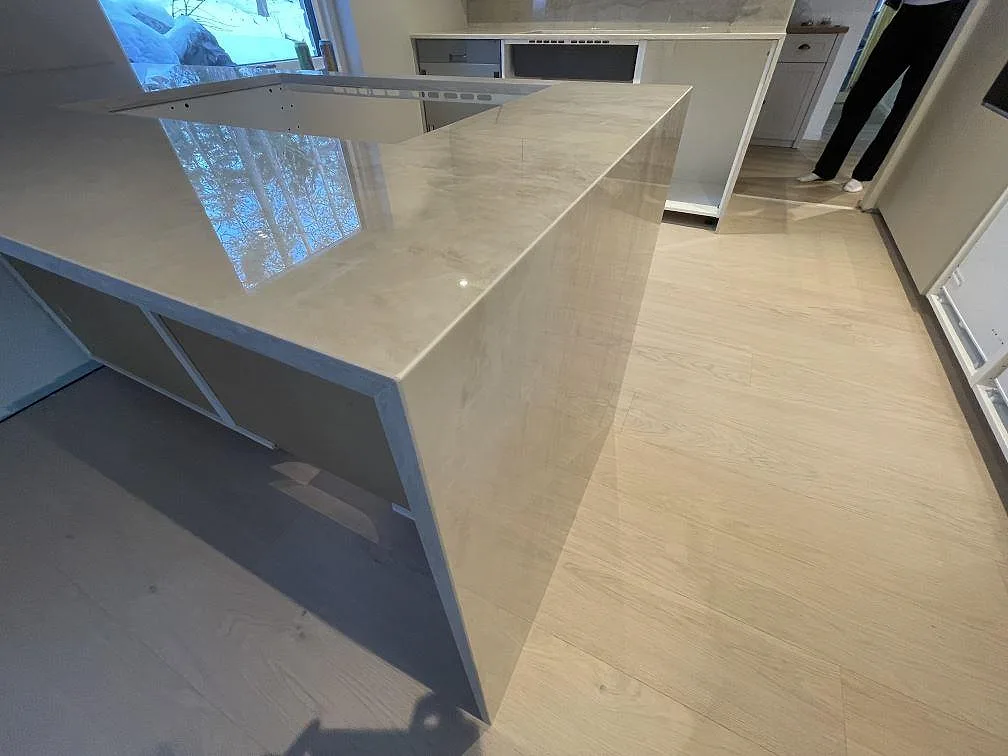 Køkkenbordplade i Dekton Arga, Tyresö – billede 4