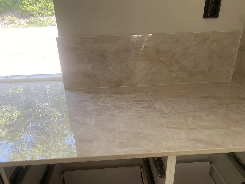 Køkkenbordplade i Dekton Arga, Uddevalla – billede 5