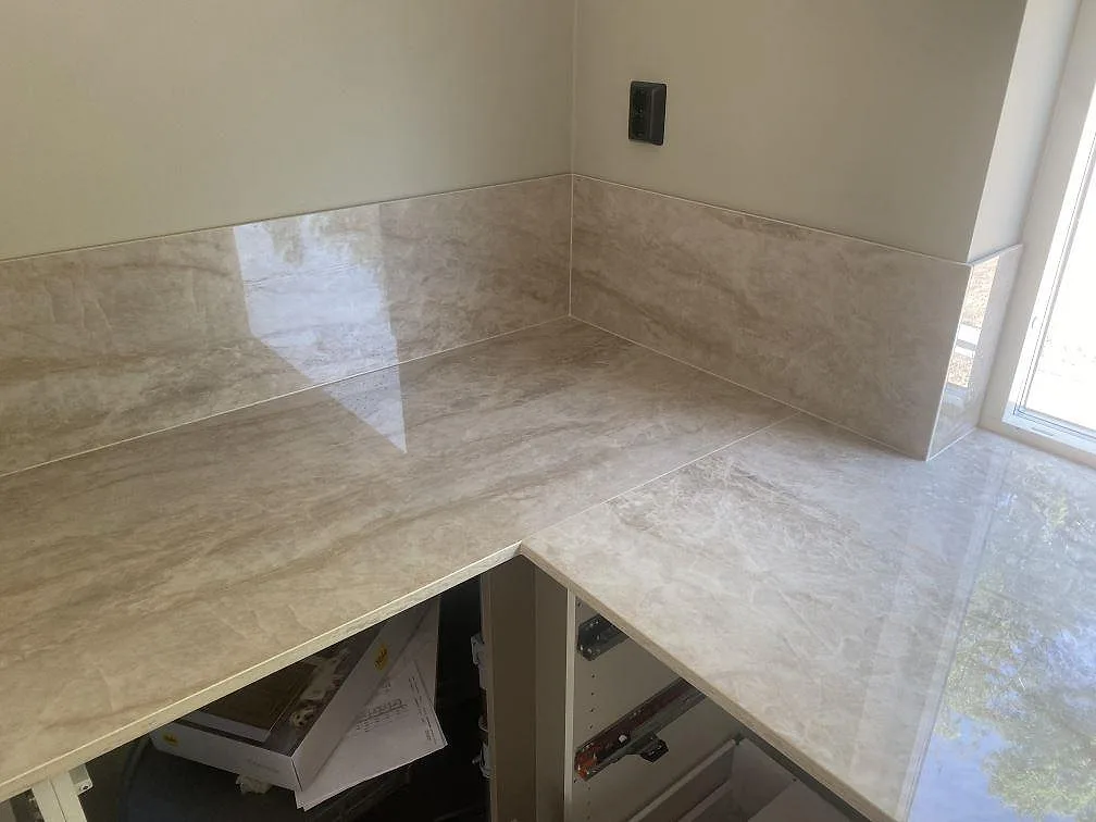Køkkenbordplade i Dekton Arga, Uddevalla – billede 2