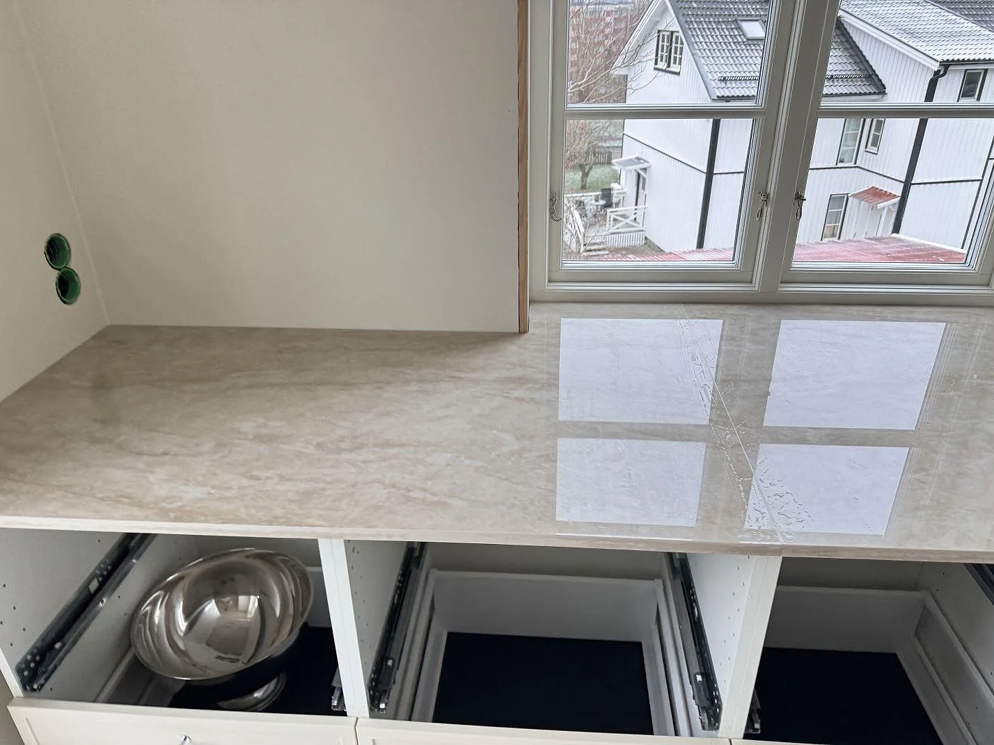 Køkkenbordplade i Dekton Arga, Uddevalla – billede 5