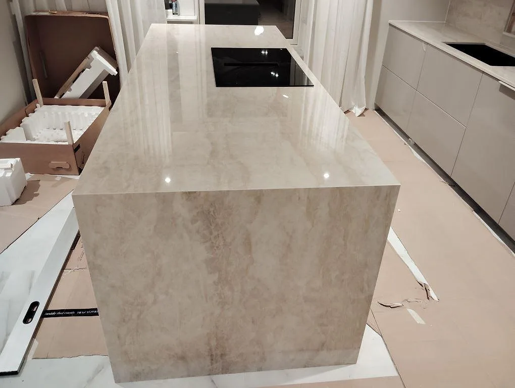 Køkkenbordplade i Dekton Arga, Västerås – billede 2