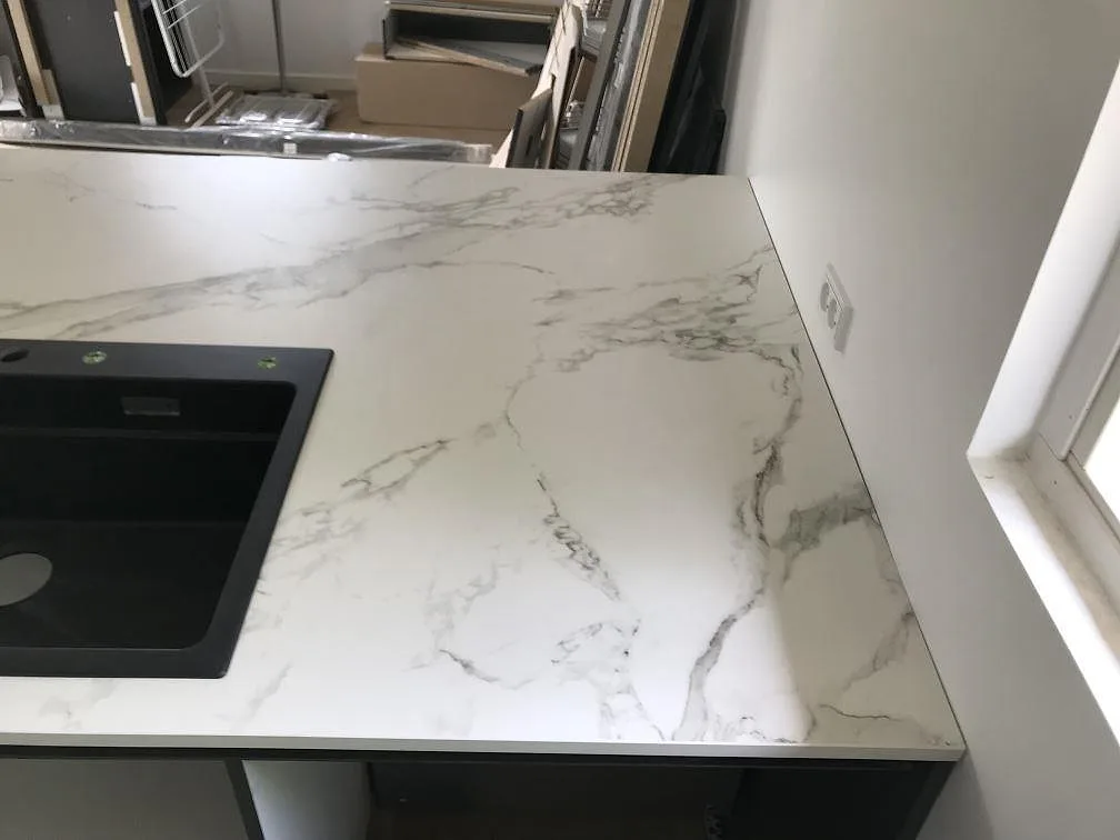 Køkkenbordplade i Dekton Aura 15, Ølstykke – billede 3