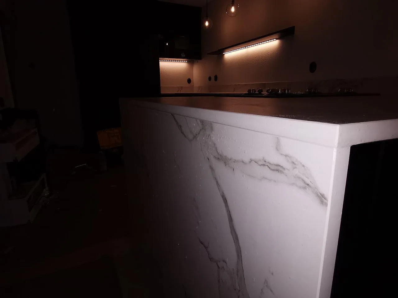 Køkkenbordplade i Dekton Aura-keramik, Varberg – billede 3