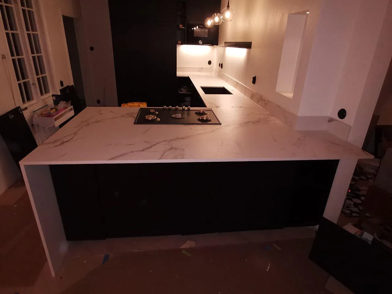 Køkkenbordplade i Dekton Aura-keramik, Varberg