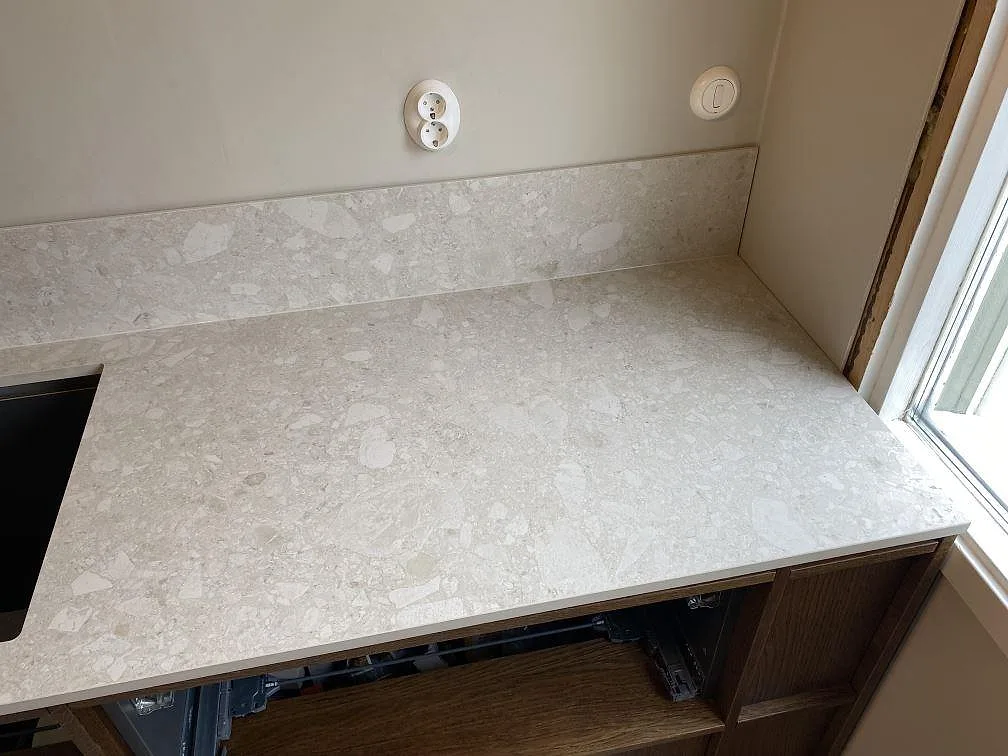 Køkkenbordplade i Dekton Ava, Göteborg – billede 7