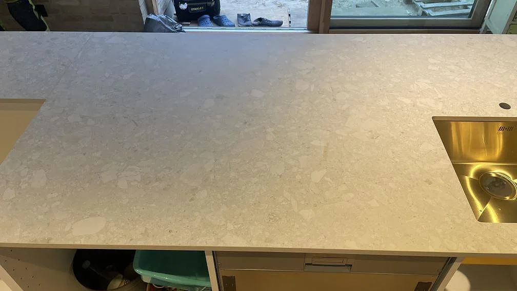 Køkkenbordplade i Dekton Ava, Randers NØ – billede 4