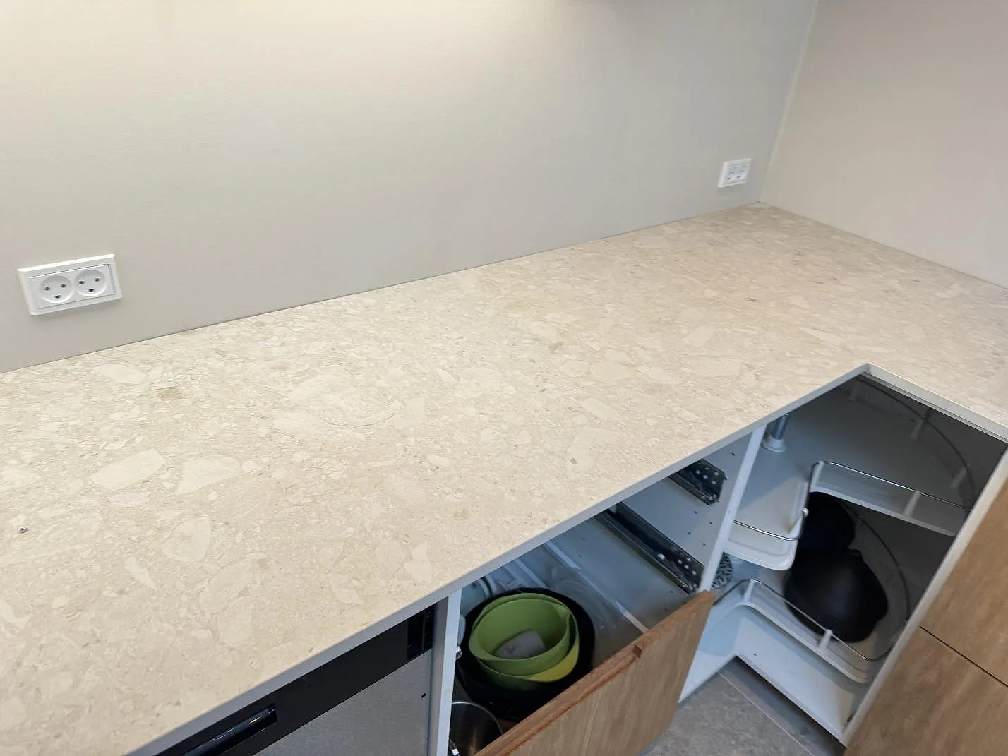 Køkkenbordplade i Dekton Ava, Værløse – billede 5