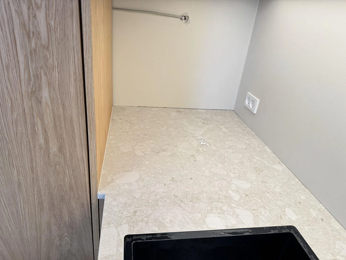 Køkkenbordplade i Dekton Ava, Værløse – billede 2