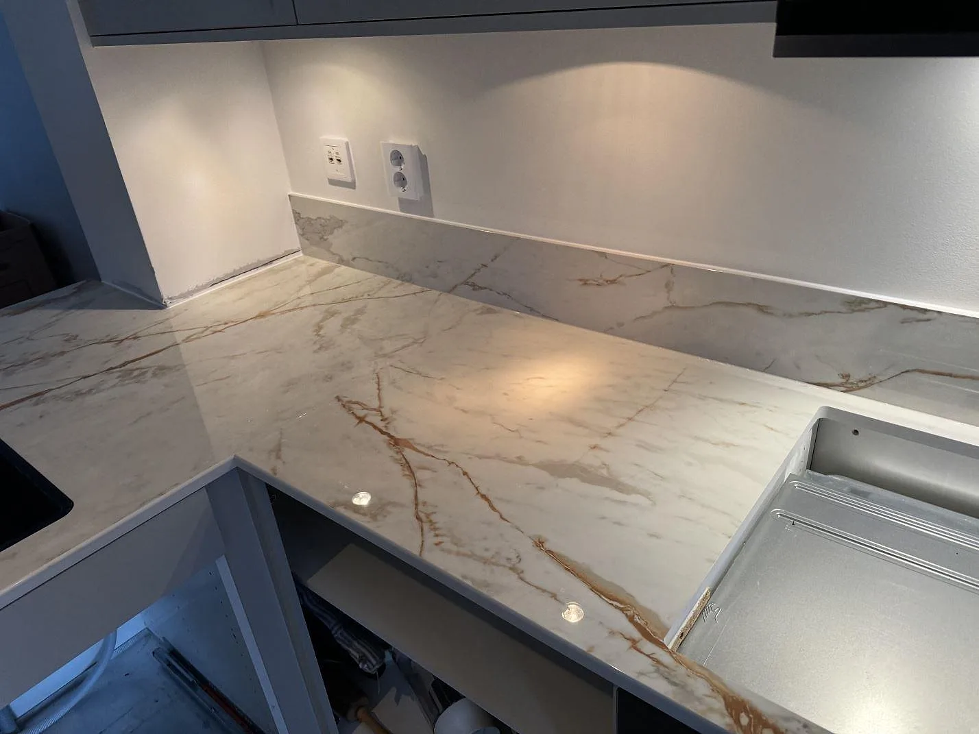 Køkkenbordplade i Dekton Awake, Limhamn – billede 2