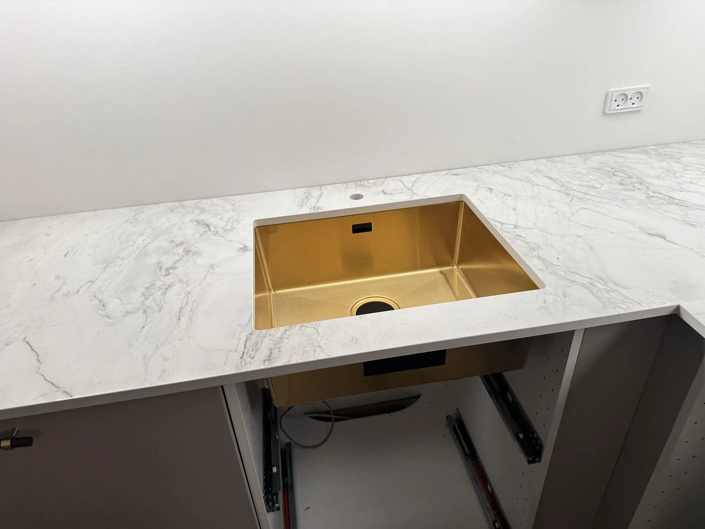 Køkkenbordplade i Dekton Bergen, Frederiksberg – billede 3