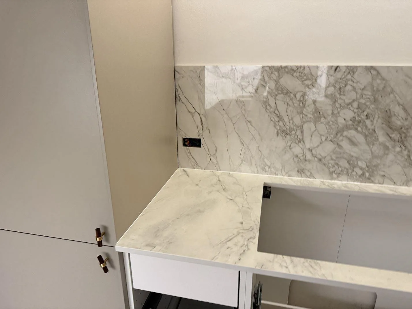 Køkkenbordplade i Dekton Bergen, Frederiksberg – billede 6