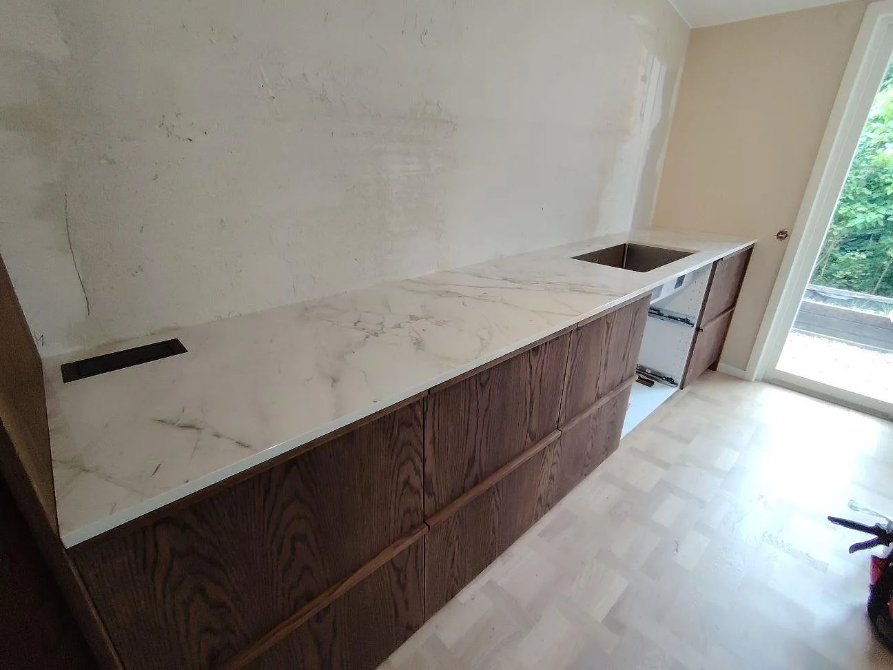 Køkkenbordplade i Dekton Bergen, Saltsjö Boo – billede 2