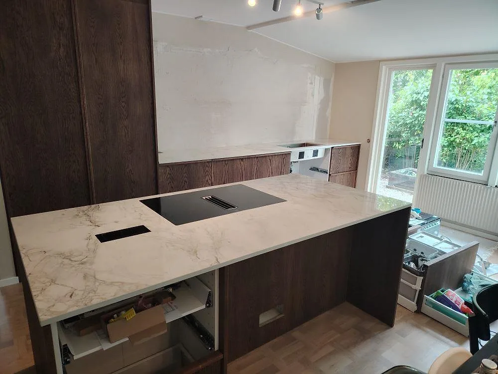 Gennemført projekt: Køkkenbordplade i Dekton Bergen, Saltsjö Boo.