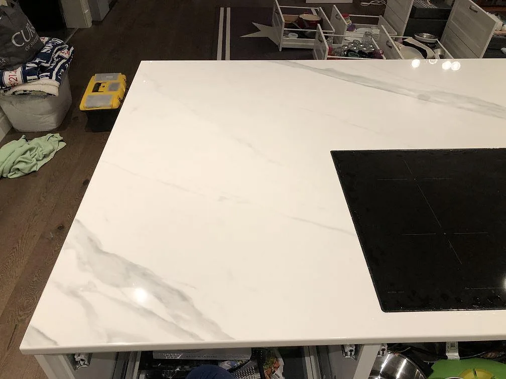 Køkkenbordplade i Dekton Bergen-keramik, Västra Frölunda – billede 3