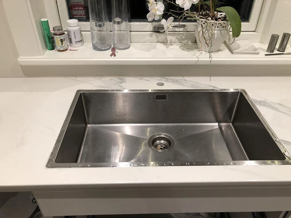 Køkkenbordplade i Dekton Bergen-keramik, Västra Frölunda – billede 6