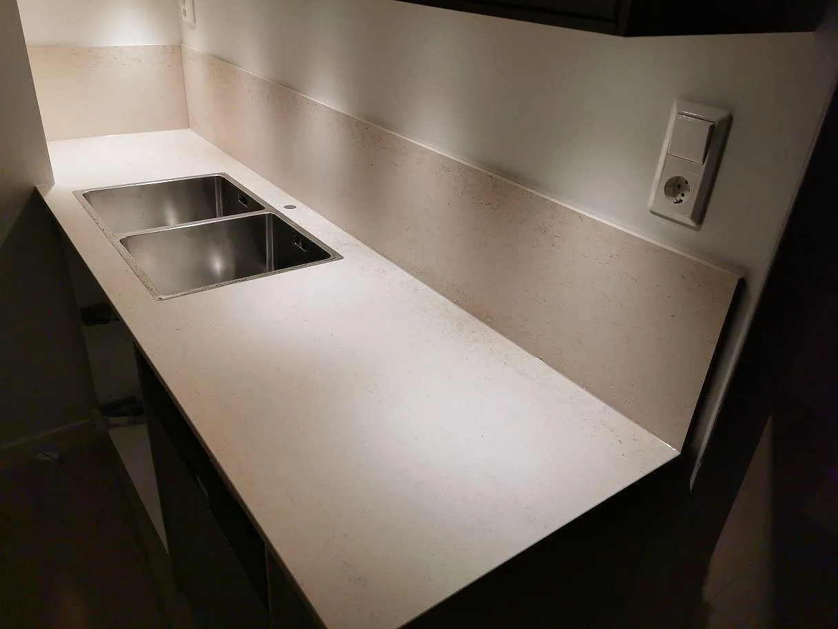 Køkkenbordplade i Dekton Danae, Åseda