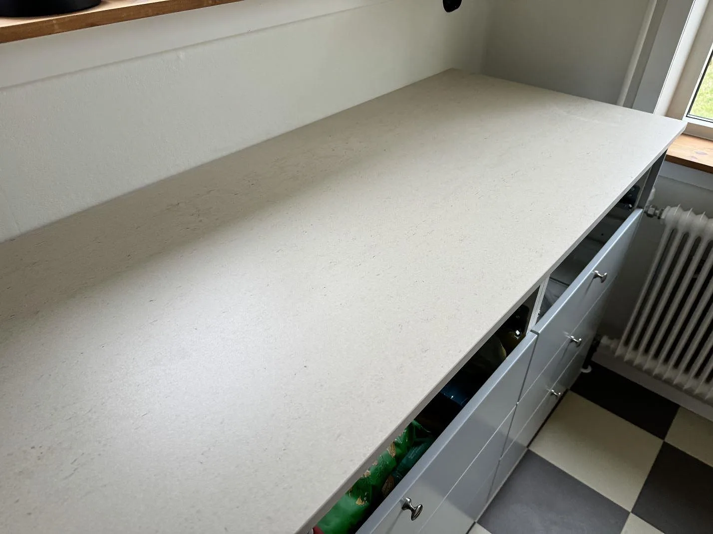 Køkkenbordplade i Dekton Danae, Höör – billede 7