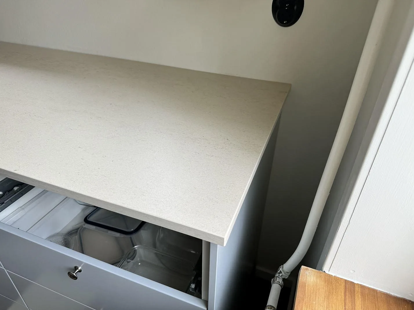 Køkkenbordplade i Dekton Danae, Höör – billede 8