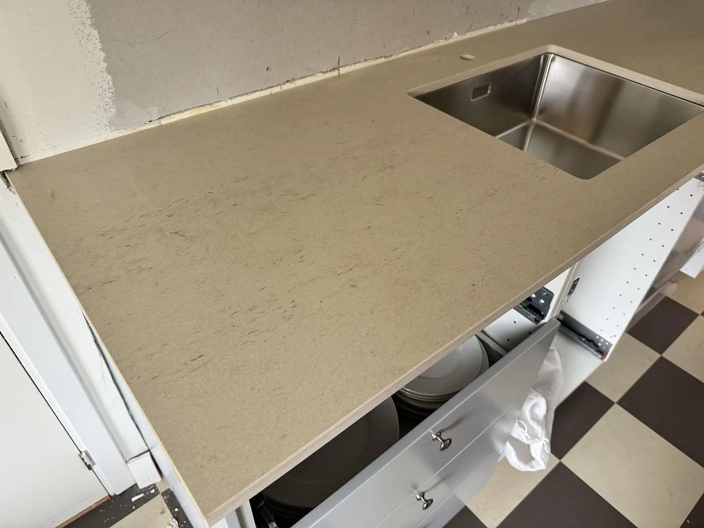 Køkkenbordplade i Dekton Danae, Höör – billede 3