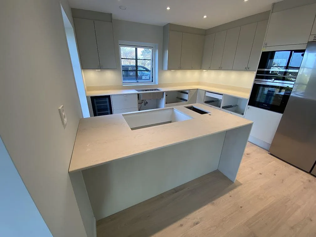 Køkkenbordplade i Dekton Danae, Lerum