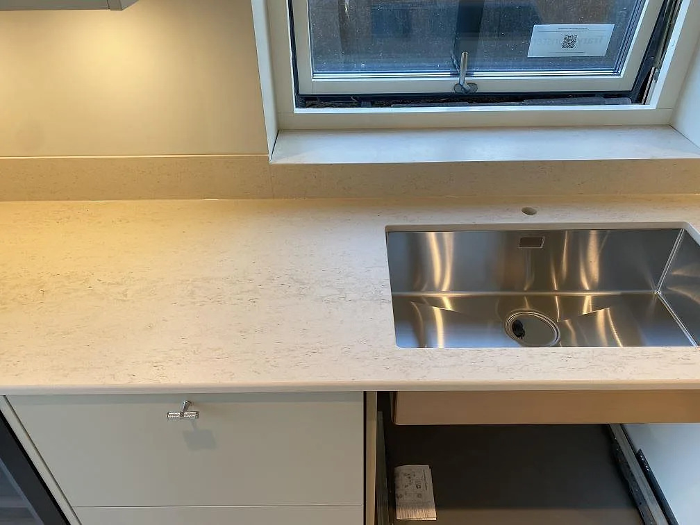 Køkkenbordplade i Dekton Danae, Lerum – billede 3
