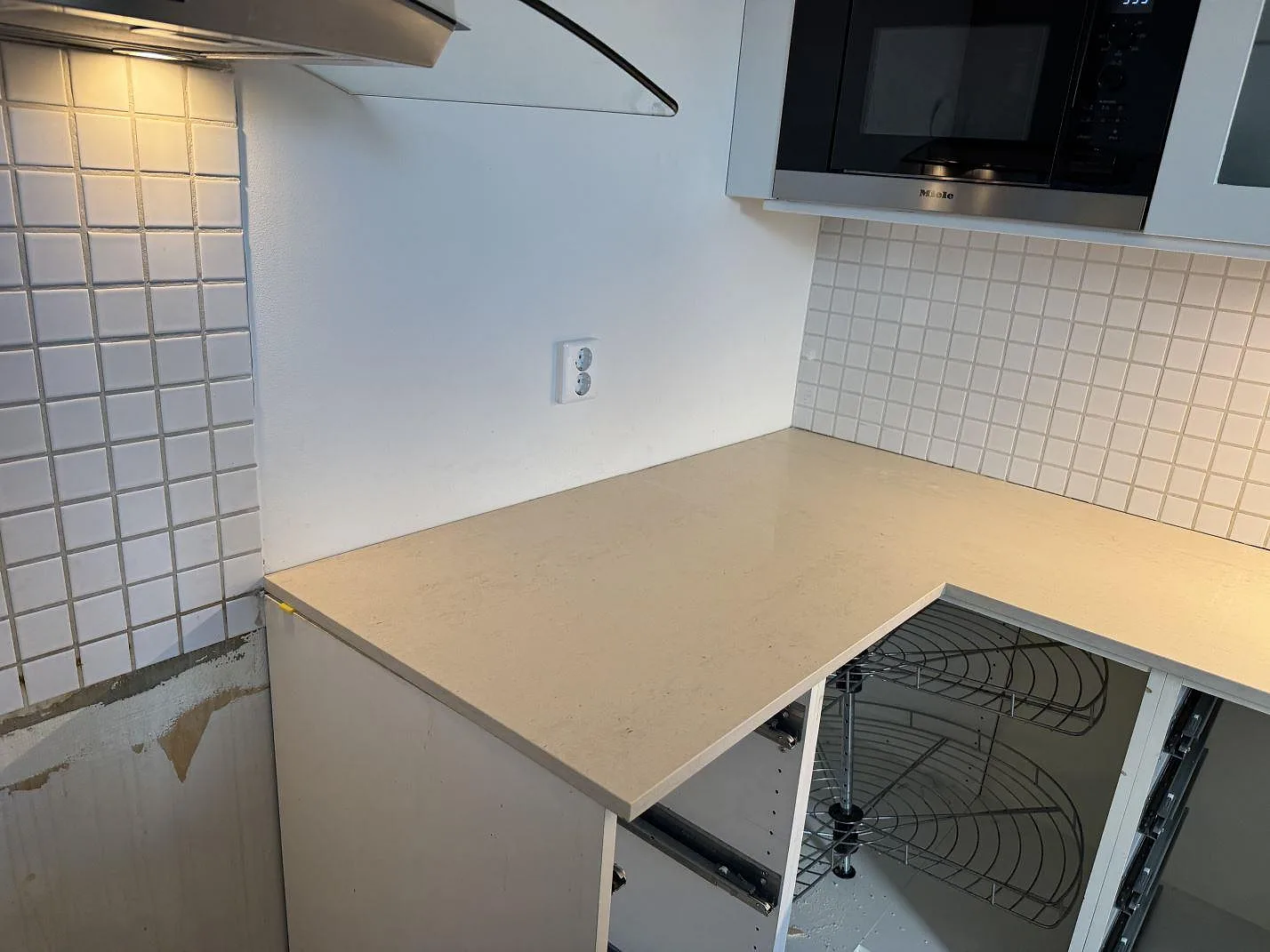 Køkkenbordplade i Dekton Danae, Limhamn – billede 3