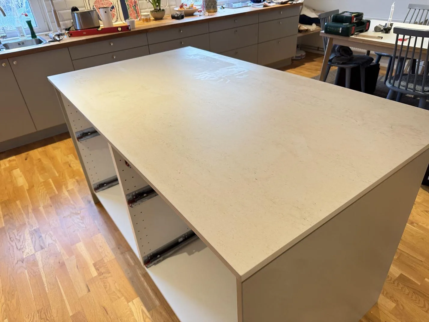 Køkkenbordplade i Dekton Danae, Limhamn – billede 4