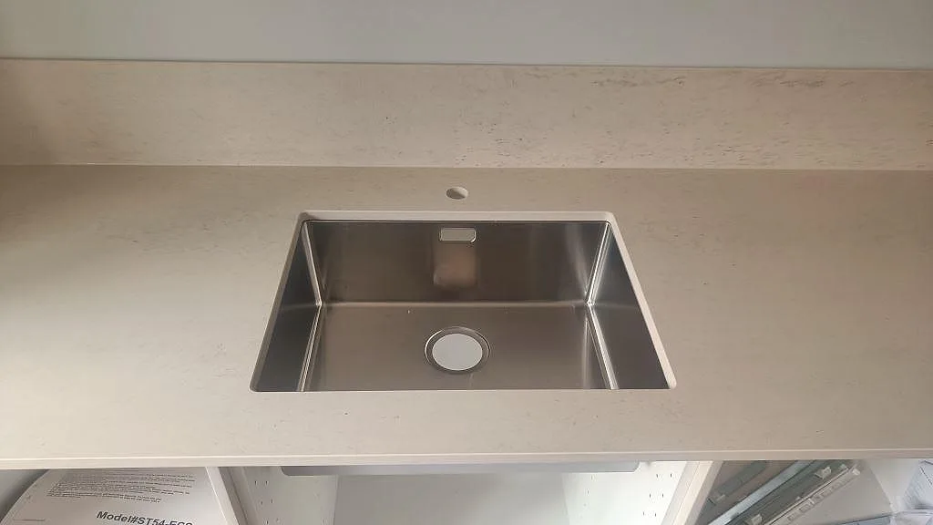 Køkkenbordplade i Dekton Danae, Malmö – billede 2