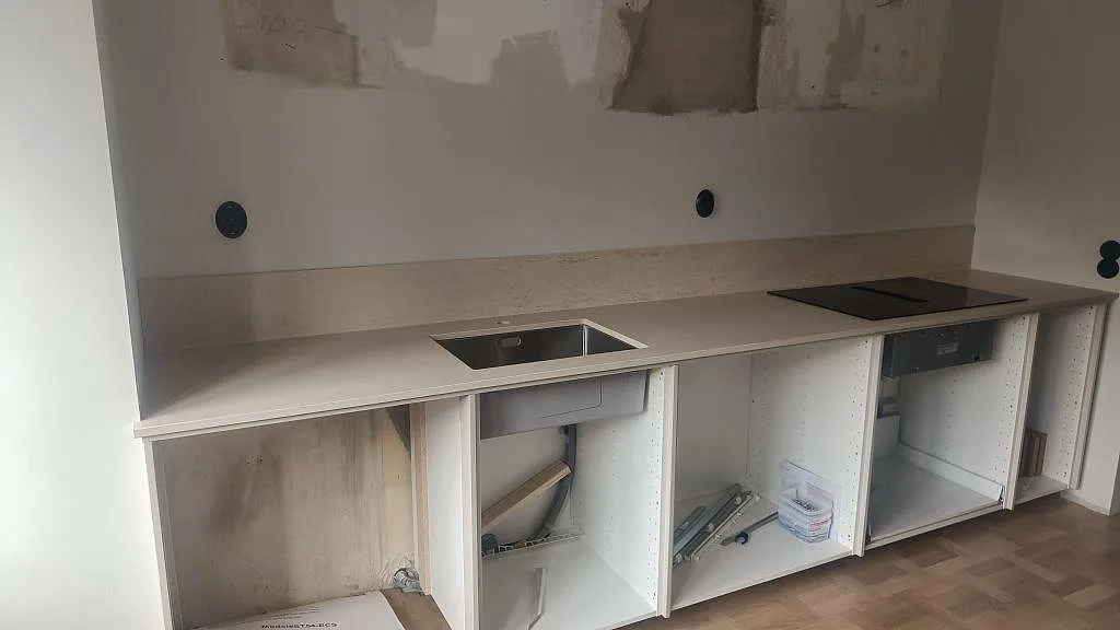 Gennemført projekt: Køkkenbordplade i Dekton Danae, Malmö.