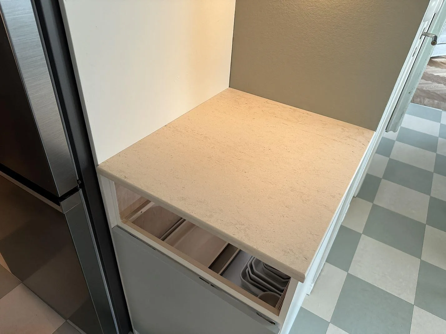 Køkkenbordplade i Dekton Danae, Malmö – billede 4