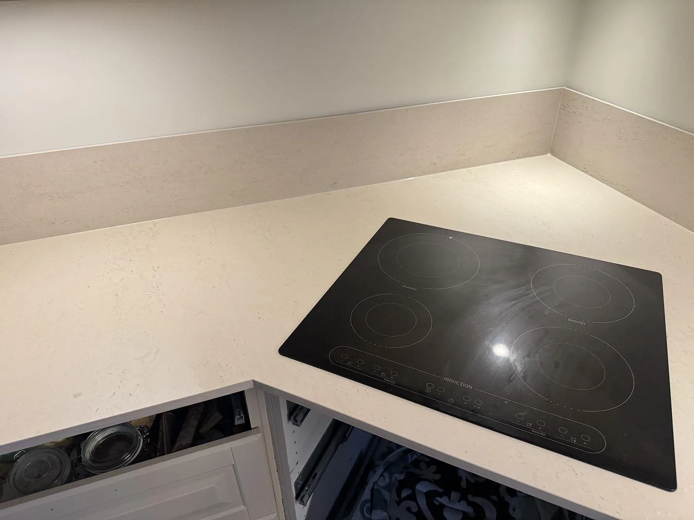 Køkkenbordplade i Dekton Danae, Malmö – billede 2