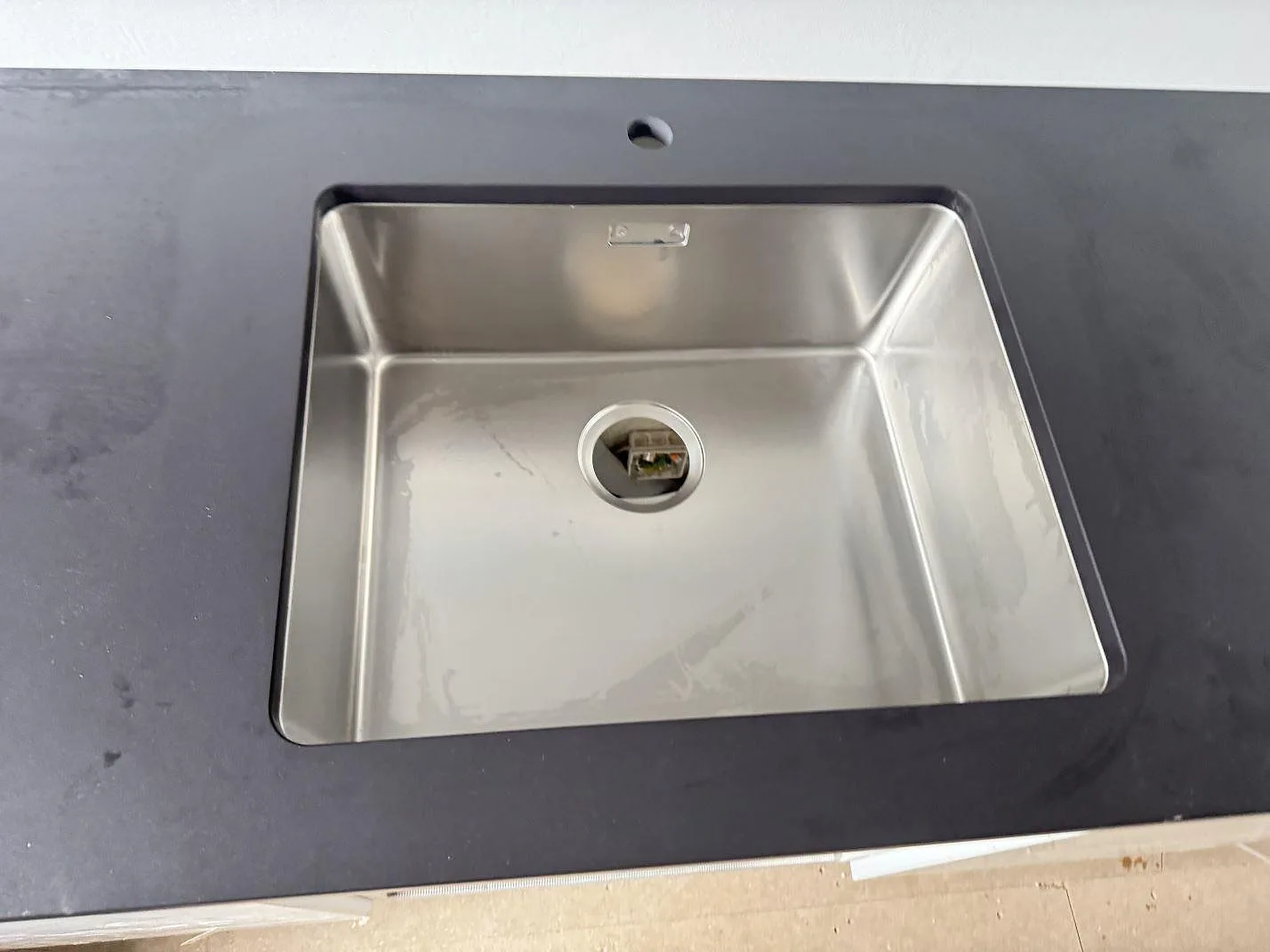 Køkkenbordplade i Dekton Domoos, Glostrup – billede 4