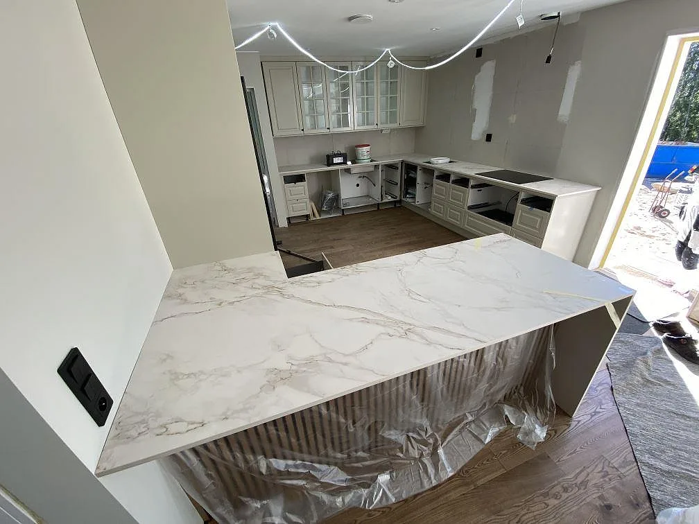 Køkkenbordplade i Dekton Entzo, Bredared – billede 2