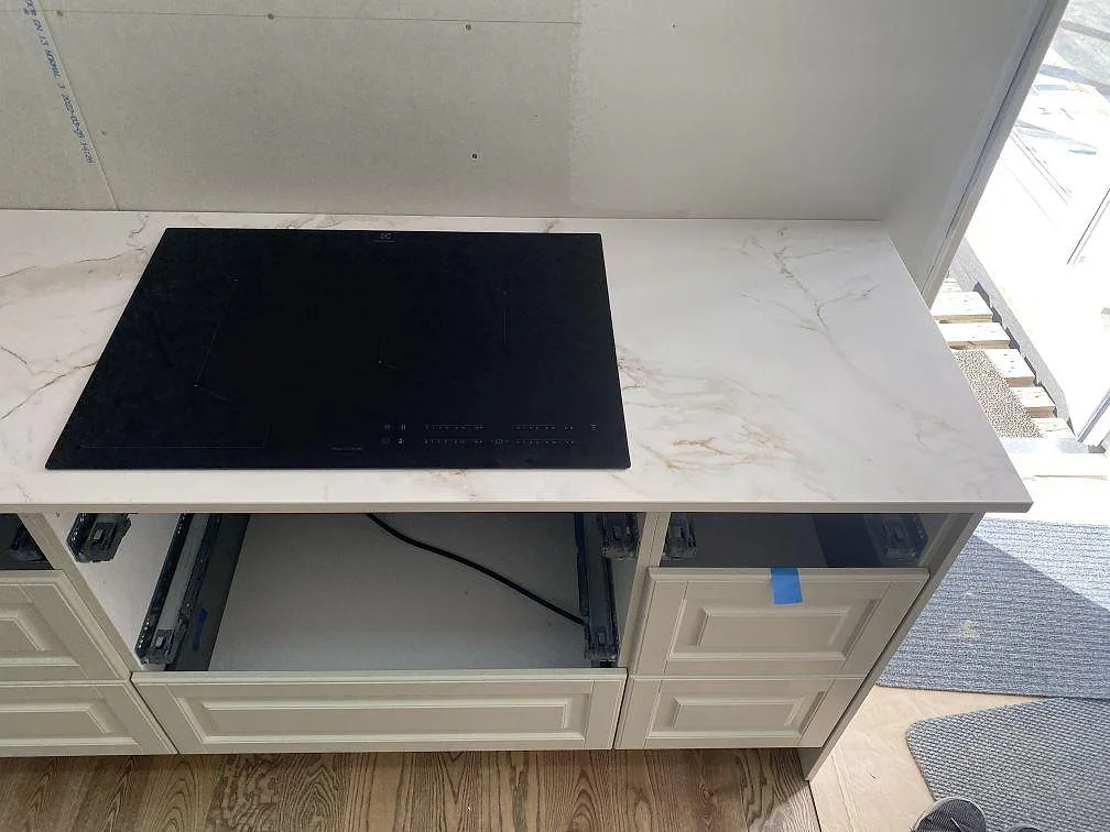 Køkkenbordplade i Dekton Entzo, Bredared – billede 4