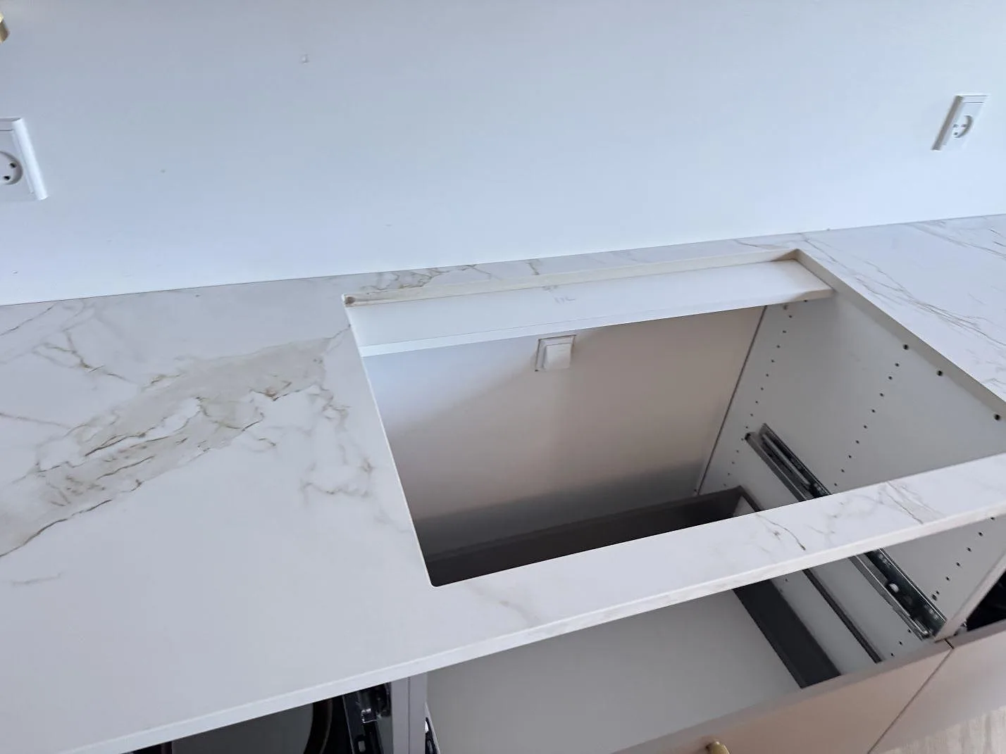 Køkkenbordplade i Dekton Entzo, Danmark – billede 4