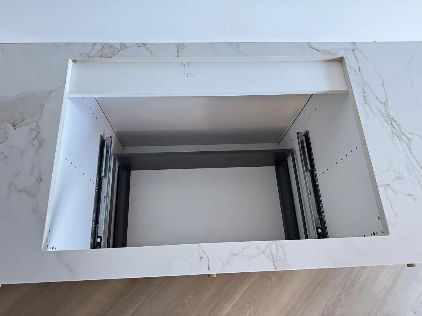 Køkkenbordplade i Dekton Entzo, Danmark – billede 5