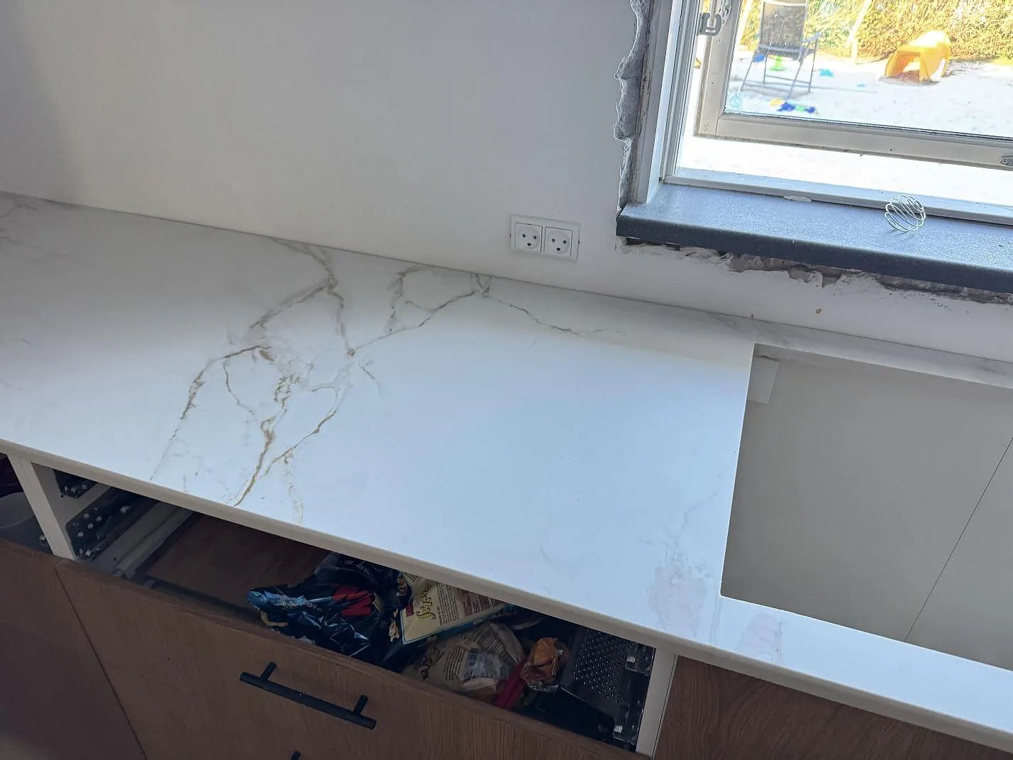 Køkkenbordplade i Dekton Entzo, Frederikssund – billede 7
